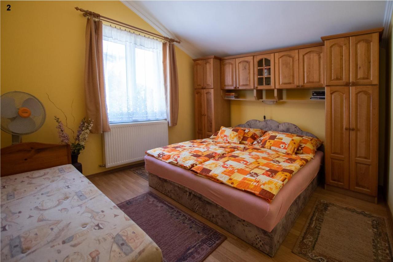 Akacfa 13 Apartman 佐洛卡罗斯 外观 照片